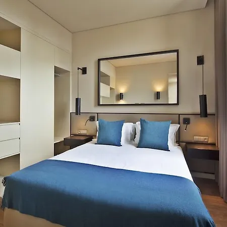 Five Stars 8 Building Apartment Lisbon