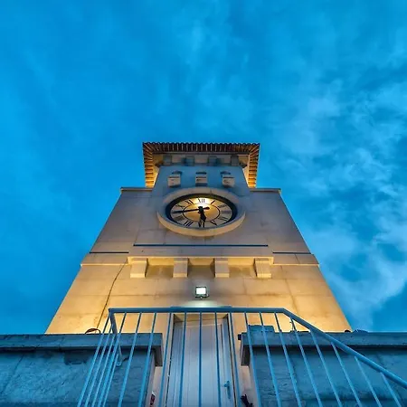 Five Stars 8 Building *