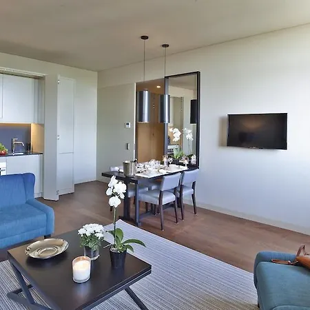 Apartment Five Stars 8 Building