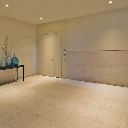 Five Stars 8 Building Apartment *